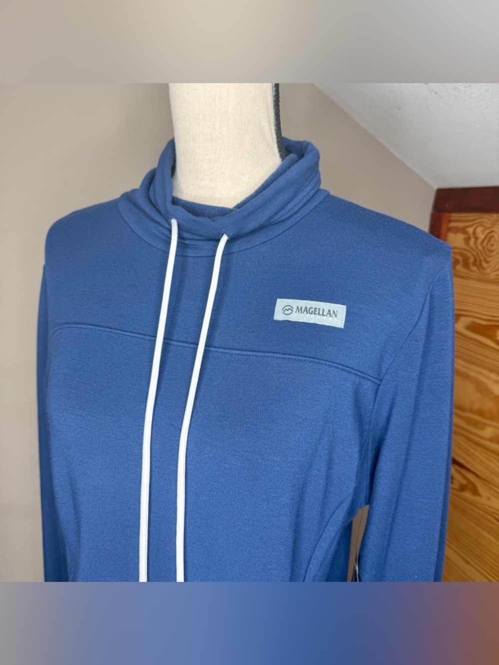 Magellan Outdoors Long Sleeve Funnel Neck Pullover Medieval Blue Extra Small NWT - Picture 4 of 12